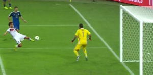 mario_gotze_shoot2014.png