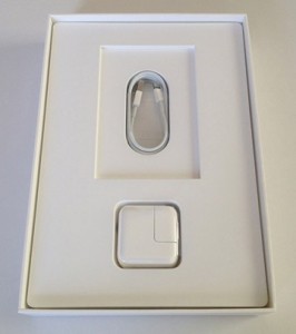 08_ipad_air2_usb_lightning-cable_thumb.jpg