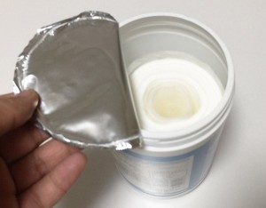 12_elecom_wet_tissue_peperlid_open.jpg