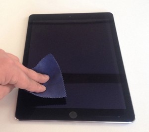 13_ipad_air2_elecom_silicon_case_clean_off.jpg