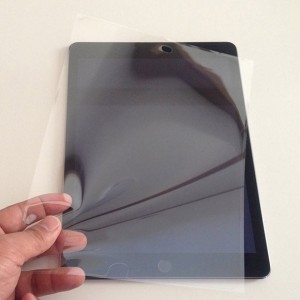 14_ipad_air2_elecom_silicon_case_on_film.jpg