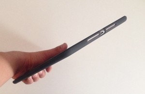 32_ipad_air2_elecom_silicon_case_hand_sharp.jpg