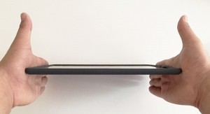 ipad_air2_double_hand.jpg