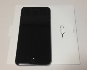 01_iphone6plus_iij_bic_sim_in.jpg