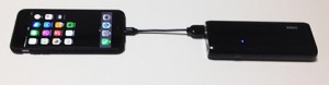 04_anker_astro_e4_charging-_iphone6plus_thumb.jpg