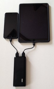 18_anker_astro_e4_double_charge.jpg