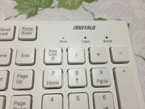6_usbkeybord_BSKBU04WH_right.jpg