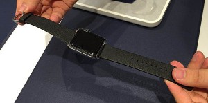 applewatch-classicbuckle-2-band1.jpg