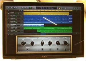 macbook-2015-31-garageband-effector_.jpg