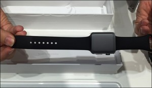 applewatch-box-open-3_thumb.jpg