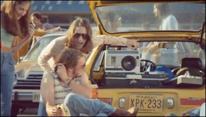 apple-music-105-03-yellow-car_thumb.jpg