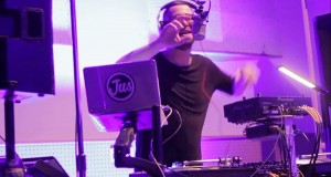 apple-music-109-47-beat1-studio.jpg