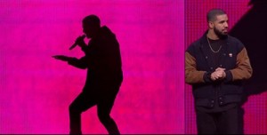 apple-music-119-44-drake_thumb.jpg
