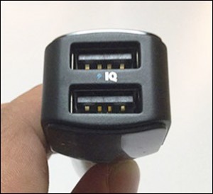 anker-dual-port-car-charger-front-7_thumb.jpg