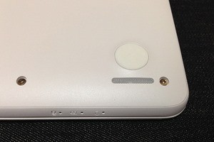 15-asus-notepc-x205ta-speaker1_thumb.jpg