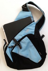 15inch-notepc-shoulder-in.jpg