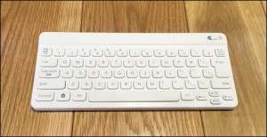 11-bluetooth-keybord-nintendo-pokemon-ipad-iphone-front_thumb.jpg
