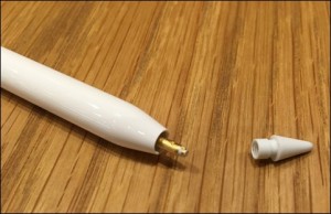 13-apple-pencil-tip-remove_thumb.jpg