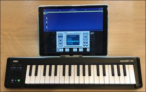 2-ipad-korg-microkey-air-midi-keybord-gadjet_thumb.jpg