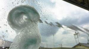 23-glass-cleaner-put.jpg