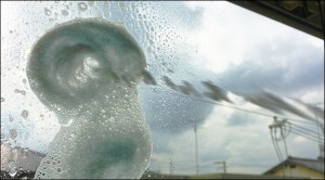 23-glass-cleaner-put_thumb.jpg