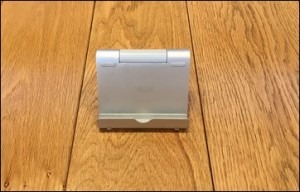 4-ipad-stand_thumb.jpg