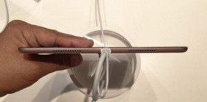 4_ipad_pro_9_7_speaker_buttom_lightning_conector.jpg