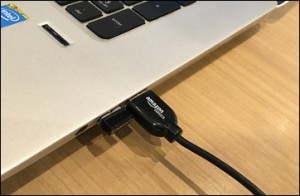 a10-usb-lightning-chain-ipad-pro_thumb.jpg