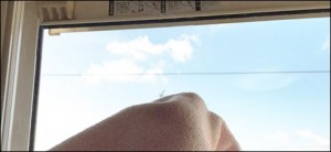 window-kara-cloth-clean_thumb.jpg