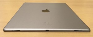 15-ipad-pro-speaker-lightning-cable_thumb.jpg