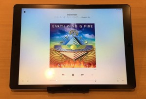 19-applemusic-album-view_thumb.jpg