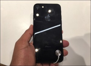 1-iphone7-back-face_thumb.jpg