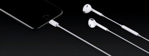 33-iphone7-lightning-earphone.jpg