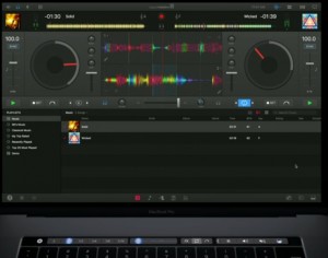 11-macbookpro-touchbar-dj.jpg