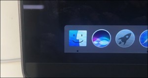 16-macbookpro-touchbar-finder_thumb.jpg