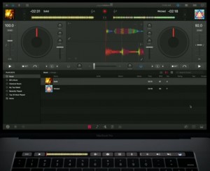 2-macbookpro-touchbar-dj-app.jpg