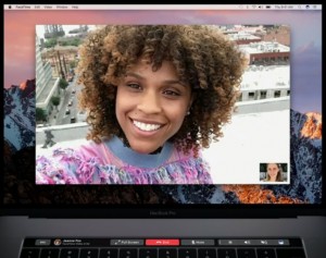 35-macbookpro-touchbar-facetime.jpg