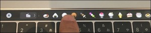 4-mac-touchbar-emoji_thumb.jpg