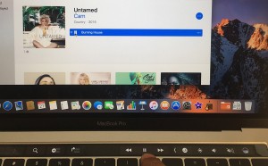 8-macbookpro-touchbar-music-play.jpg