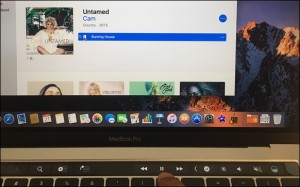 8-macbookpro-touchbar-music-play_thumb.jpg