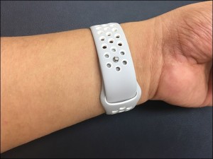 25-applewatch-nike-sports1_thumb.jpg