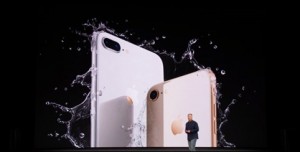 23-iphone8-water-dsut_thumb.jpg