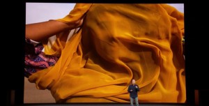 46-iphone8-cloth.jpg