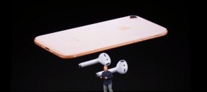 96-iphone8-airpod.jpg
