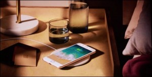 98-iphone8-wireless-charge_thumb.jpg
