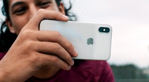 254-iphonex-camera.jpg