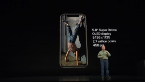 12-iphone-xs.jpg