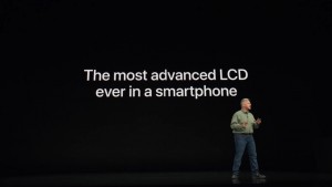 1-iphone-xr-lcd.jpg