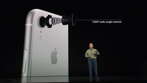2-iphone-xr-camera_thumb.jpg