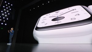 59-appleevent-2019-9-11-apple-watch5-new-case.jpg